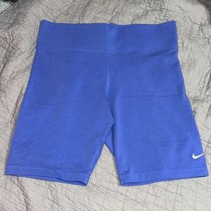 Size XL Nike bike shorts